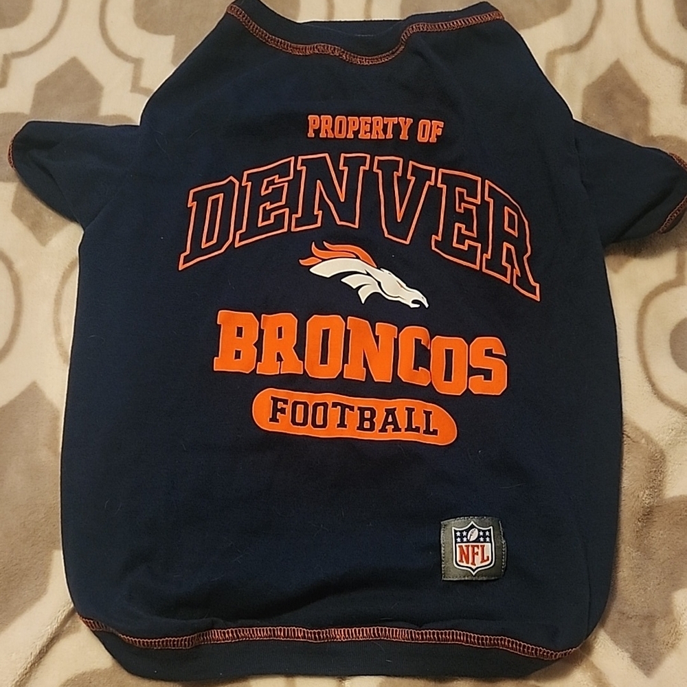 Denver Broncos dog tee